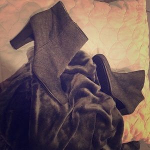 Aerosoles Dark Grey Bootie